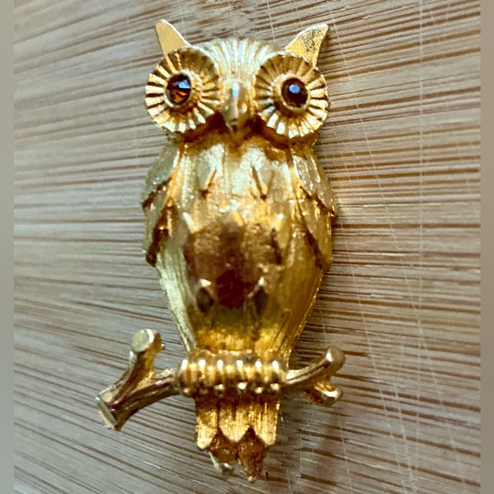 Vintage Owl on Branch Brooch Red Eyes Classic Gold Tone Figural Bird Pin